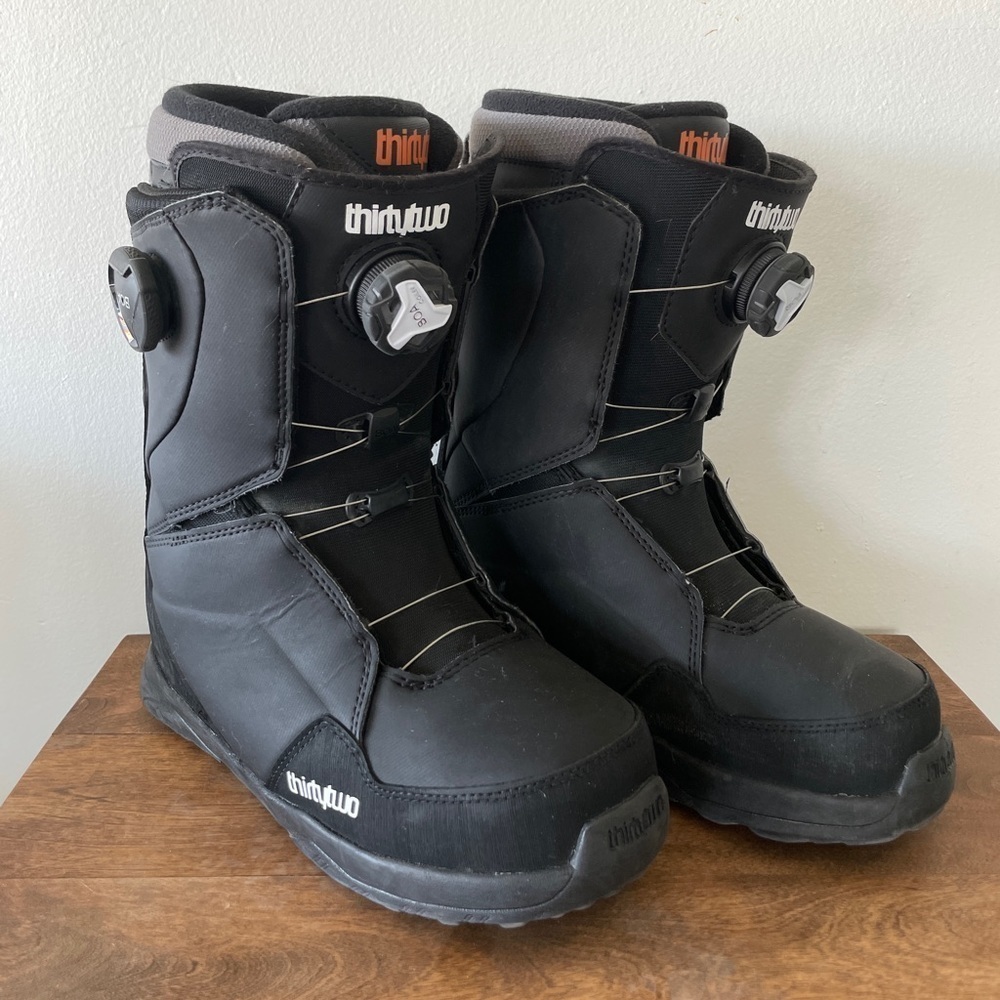 32 Thirty Two Black Lashed Double Boa Black Snowboard Boots - Picture 7 of 12